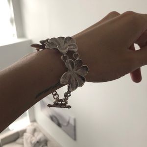 🌸 Silver Flower Bracelet